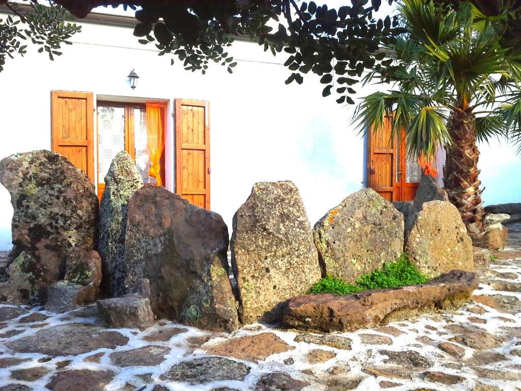Agriturismo Pentuma Chiaramonti Eksteriør bilde